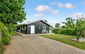 Gorgeous Home In Børkop With Kitchen in Børkop